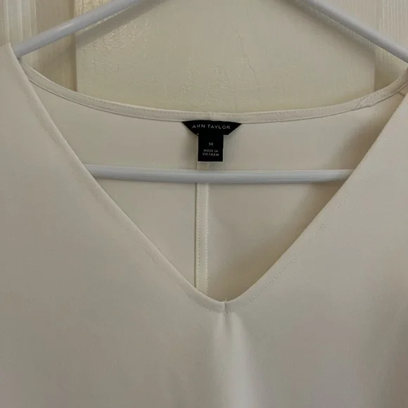 Ann Taylor Off white Blouse with 3/4 sleeves. - Picture 3 of 4